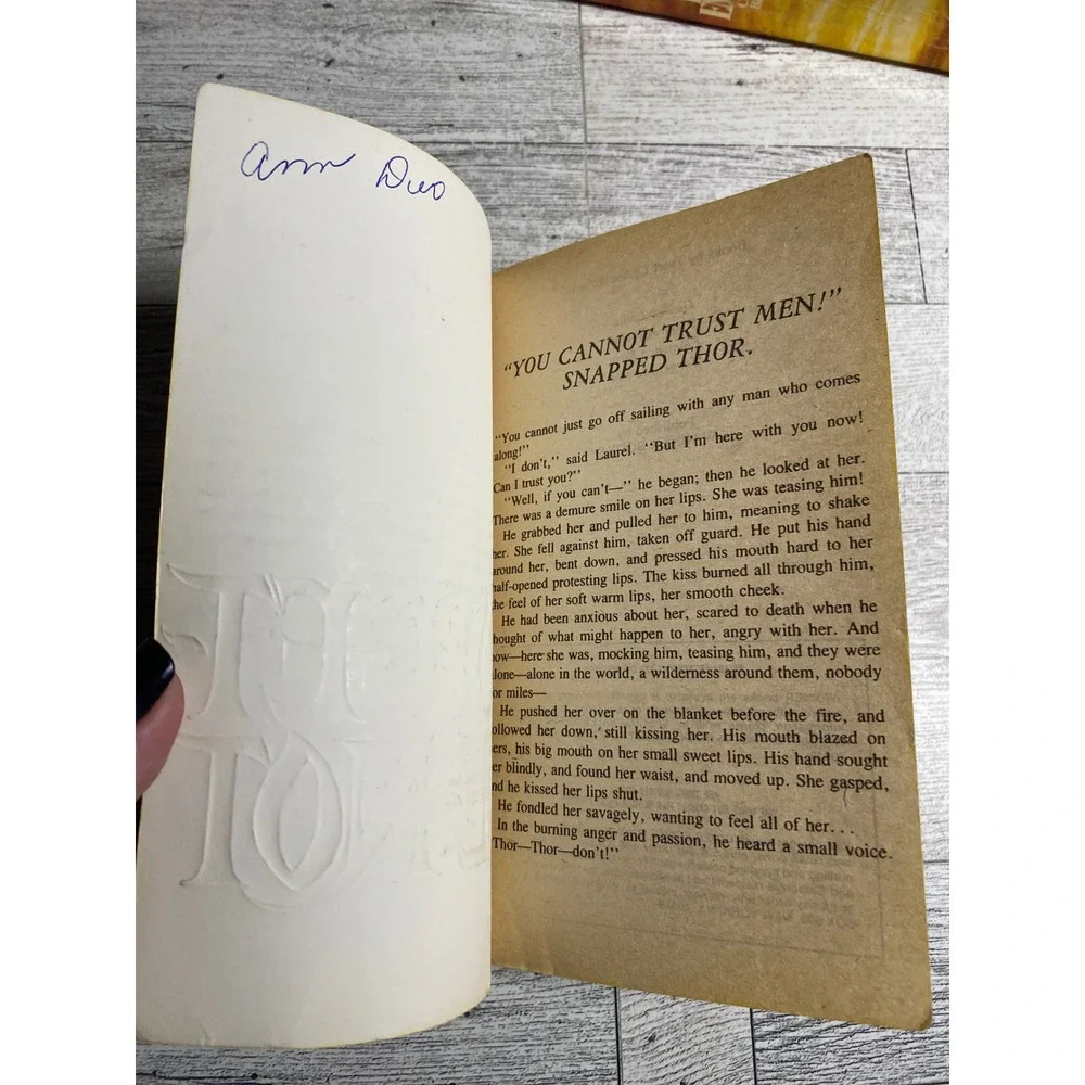 Forget Me Not Janet Louise Roberts Paperback Historical Romance Novel 1982 1st P